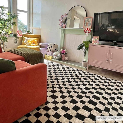 Lajos Black & White Checkered Area Rug Rugs TriadCommerceInc 6'7" x 9' Rectangle