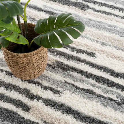 Zoya Irregular Striped Area Rug Rugs TriadCommerceInc
