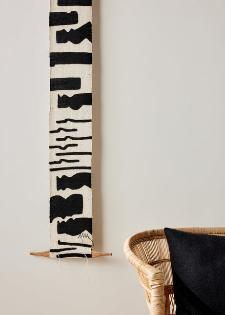 Vibrations Bogolan Wall Totem in White with Black Vibes Wall Décor TriadCommerceInc