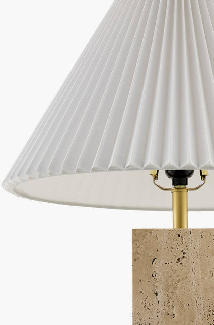 Autumn Laurel Traditional White/Beige Table Lamp - Galey Alix x Livabliss Home Decor > Lighting > Lamp > Table Lamps TriadCommerceInc