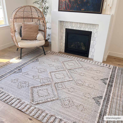 Amaga High-Low Rustic Rug Rugs TriadCommerceInc