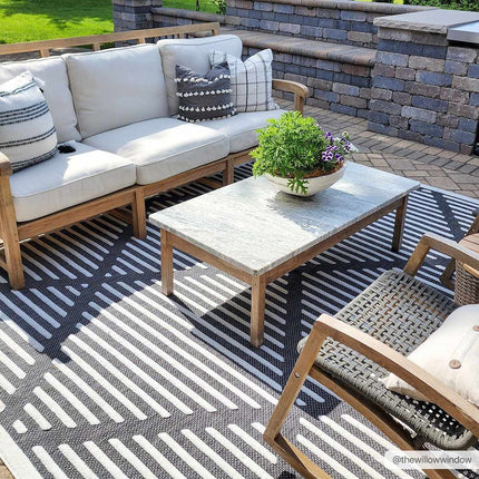 Anah 3D Black Outdoor Rug Rugs TriadCommerceInc