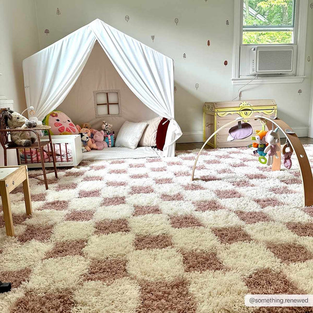 Atira Pink Checkered Shag Rug Rugs TriadCommerceInc 7'10" x 10'3" Rectangle