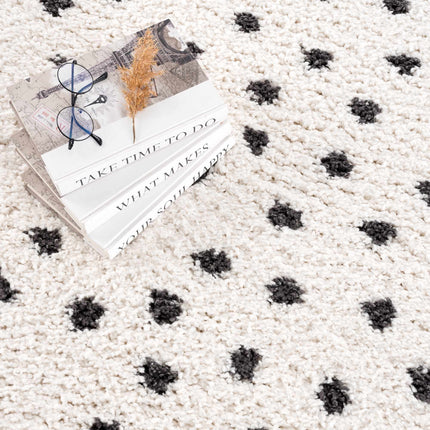 Chaia Dotted Black & White Plush Rug Rugs TriadCommerceInc