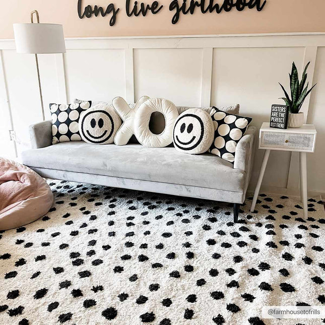 Cansu Black & White Dotted Area Rug Rugs TriadCommerceInc 7'10" x 10' Rectangle