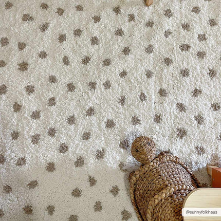 Chaia Dotted Cream & Gray Plush Rug Rugs TriadCommerceInc