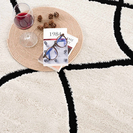 Azana Black & White Area Rug Rugs TriadCommerceInc