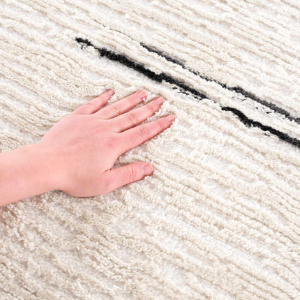 Riad Black Striped White Rug with Tassels Rugs TriadCommerceInc
