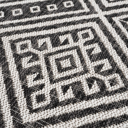 Frankville Black&White All Over Performance Rug Rugs TriadCommerceInc