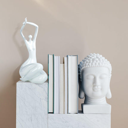 Elizabeth Sculpture // Small White Sculpture TriadCommerceInc   