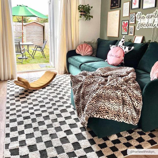 Lajos Black & White Checkered Area Rug Rugs TriadCommerceInc