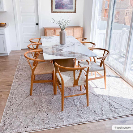 Nyla Bone Indoor & Outdoor Rug - 2x3 Clearance Rugs TriadCommerceInc 7'6" x 10' Rectangle