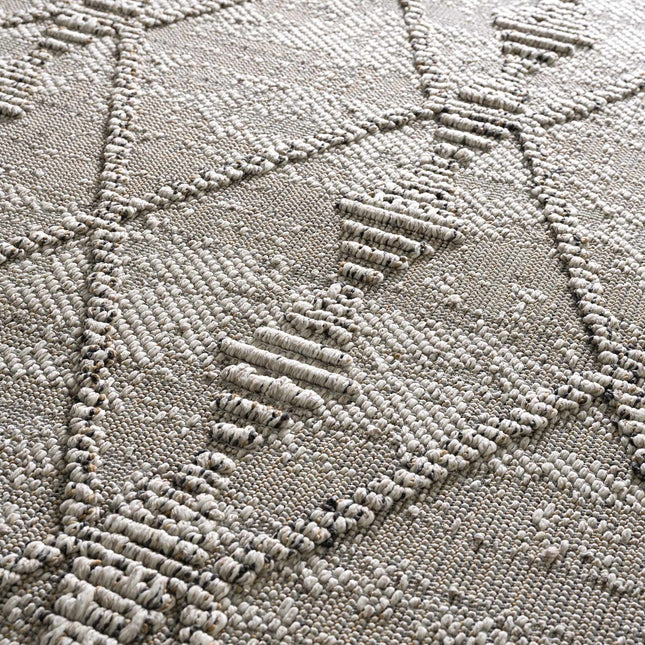 Nyla Bone Indoor & Outdoor Rug - 2x3 Clearance Rugs TriadCommerceInc