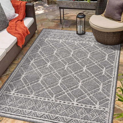 Diah Black & Bone Area Rug - Clearance Rugs TriadCommerceInc