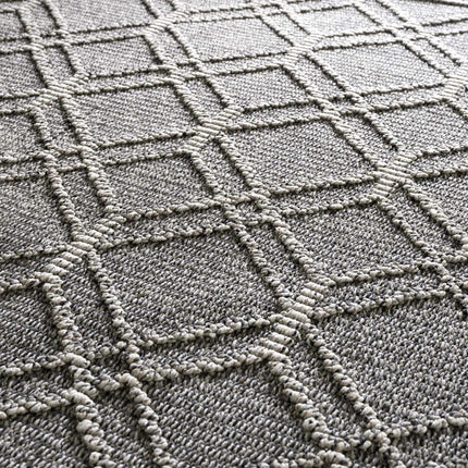 Diah Black & Bone Area Rug - Clearance Rugs TriadCommerceInc