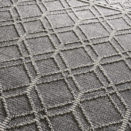 Diah Black & Bone Area Rug - Clearance Rugs TriadCommerceInc