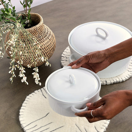 Fine Line Ivory Wool Trivet Décor TriadCommerceInc