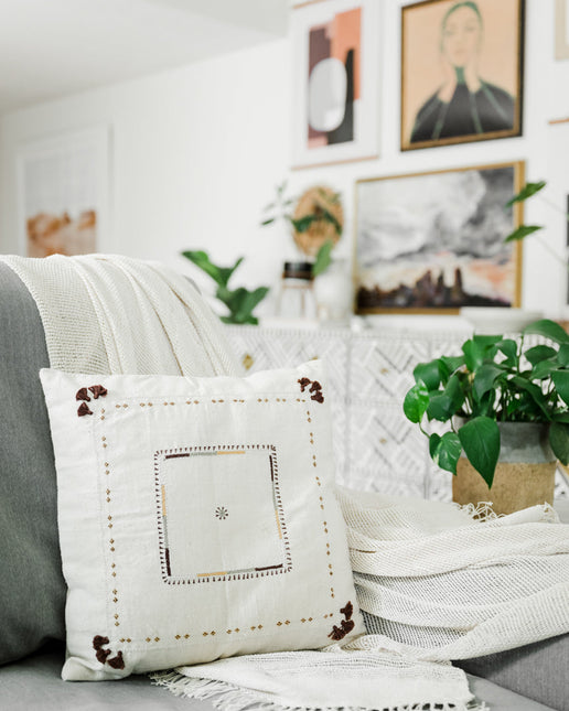 16" Abira Throw Pillow Throw Pillows TriadCommerceInc   