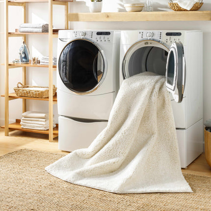 Judy White Washable Area Rug Rugs TriadCommerceInc