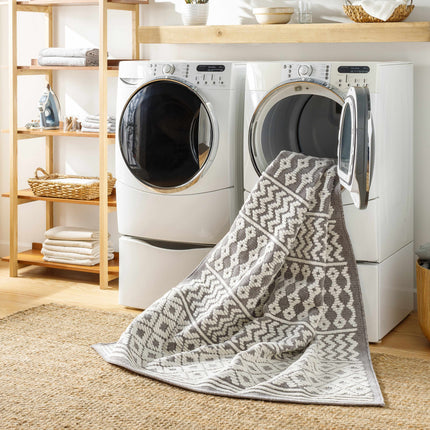 Drago Gray 3D Area Rug - Clearance Rugs TriadCommerceInc